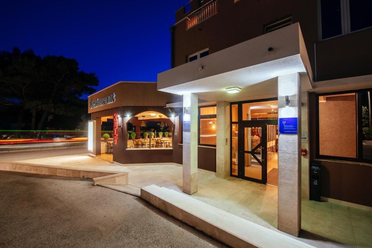Hotel Terra Novalja Zewnętrze zdjęcie