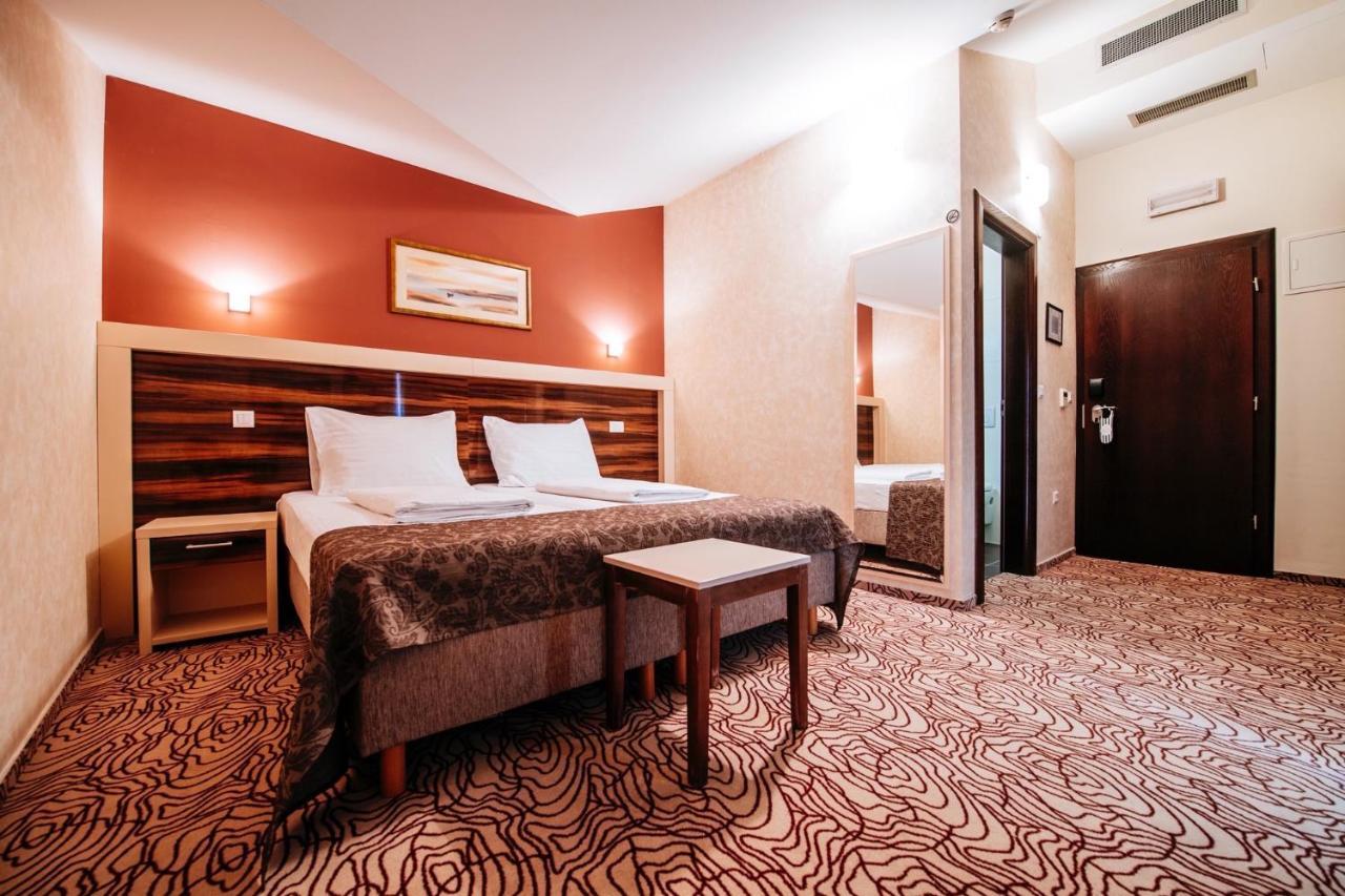Hotel Terra Novalja Zewnętrze zdjęcie